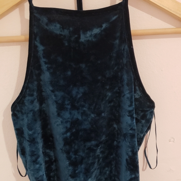 Urban Outfitters Velvet Green Top - Picture 2 of 5